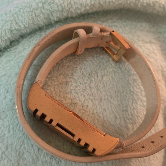 Tory Burch FitBit case - Picture 4 of 5